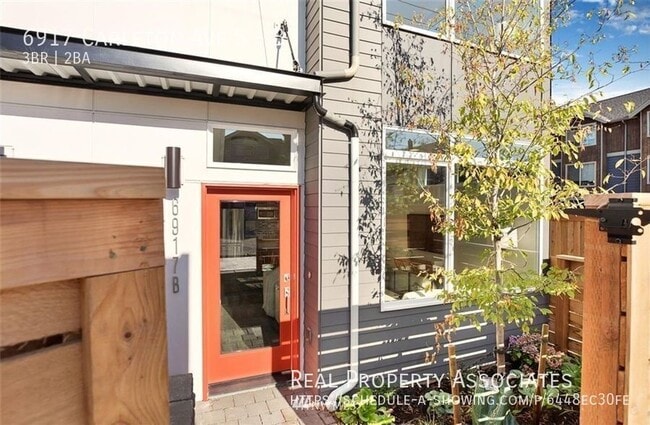 Building Photo - 6917 Carleton Ave S