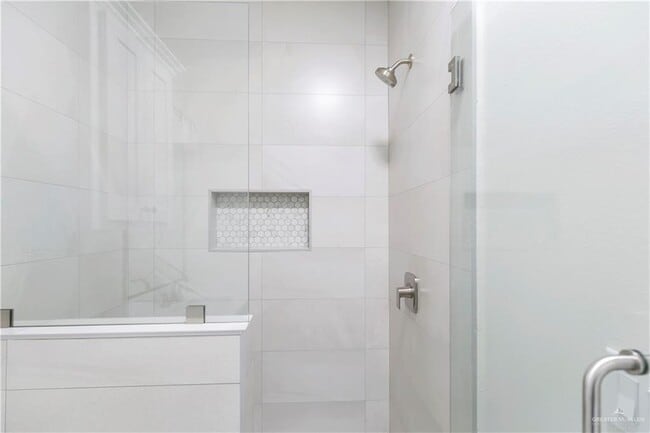 Building Photo - 18 Torreon St