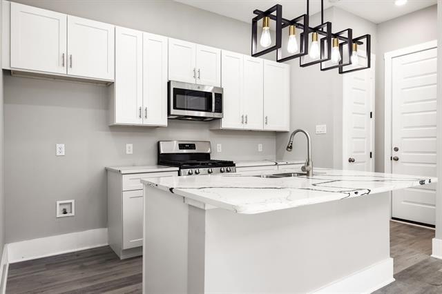 Building Photo - 9020 Creek Run Rd