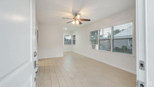 Building Photo - 11216 Tiara St
