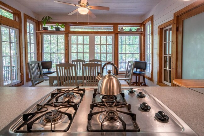 Building Photo - 1939 Crawford Dairy Rd