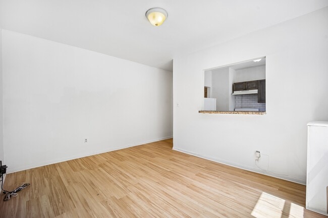 Building Photo - 429 Fairmount Ave
