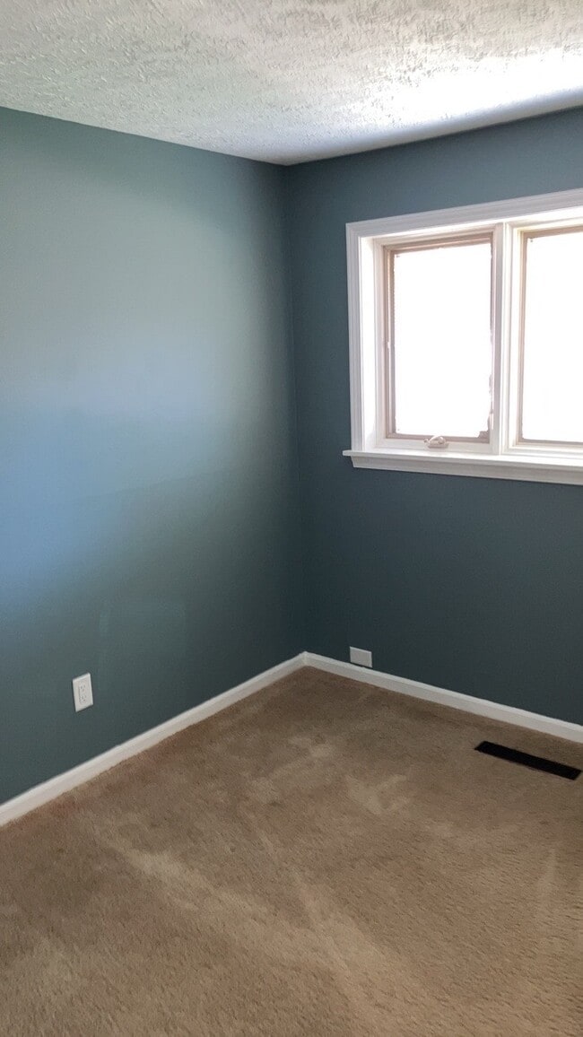 Building Photo - 4783 Loxley Dr