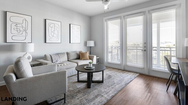 Building Photo - 4300 Cromwell Dr