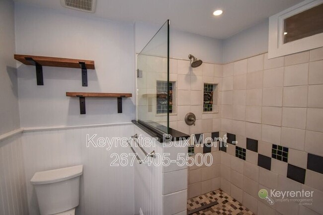 Building Photo - 61 E Ashland St