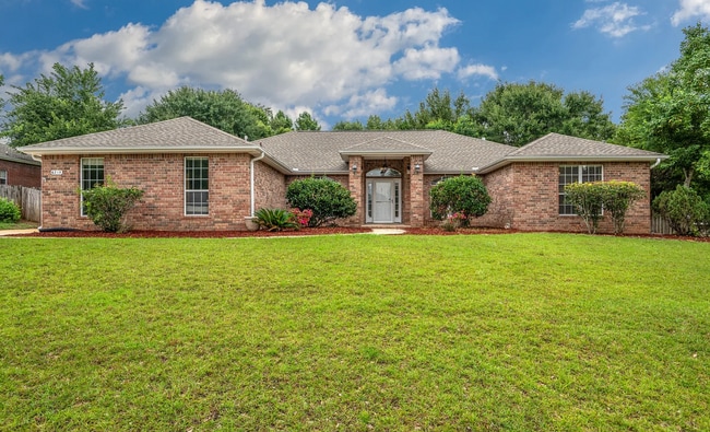 Primary Photo - 4 bedroom 2 bathroom