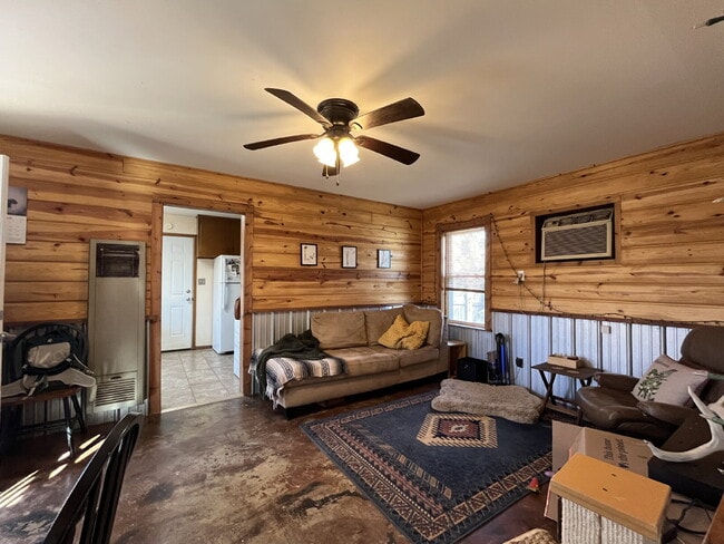 Building Photo - 1 Bedroom for Lease