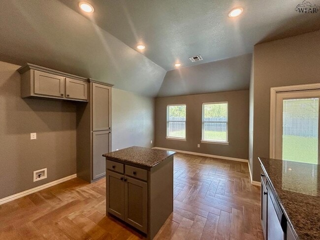 Building Photo - 5021 Olivia Ln