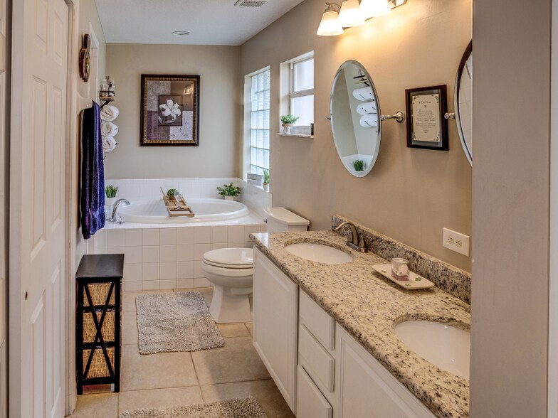 Building Photo - 731 Lake Clark Ct