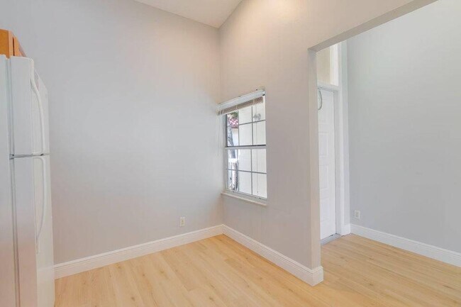 Building Photo - 231 Cypress Point Dr