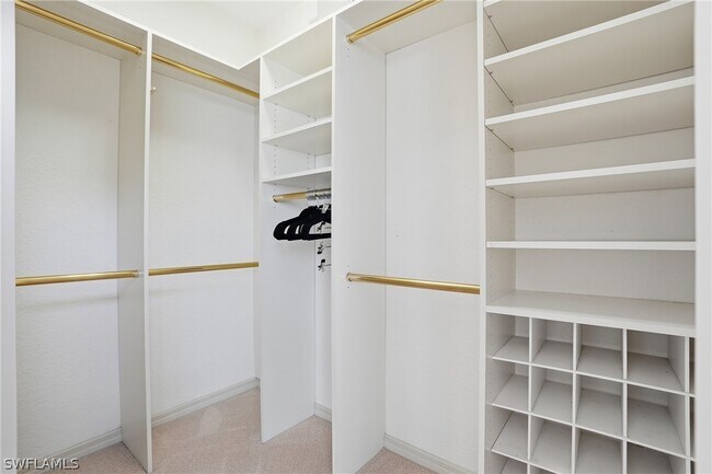 Building Photo - 483 Palo Verde Dr