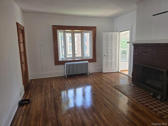 Building Photo - 420 Bedford Ave