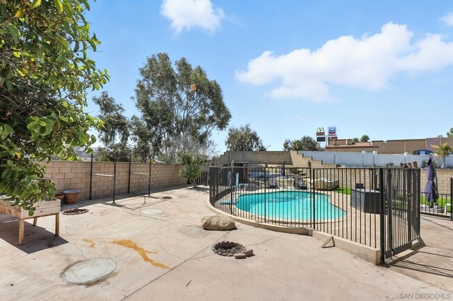 Building Photo - 4439 Powderhorn Dr