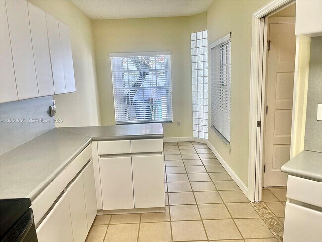 Building Photo - 6853 SW 89th Terrace