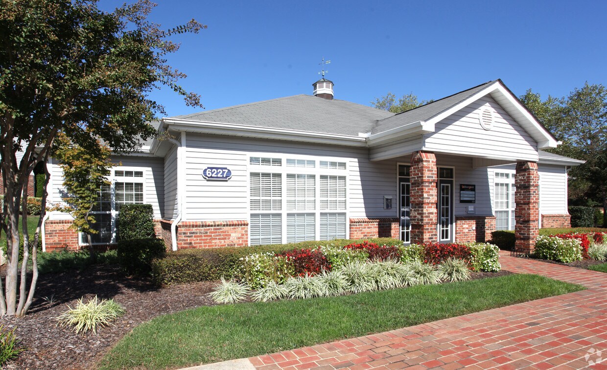 Addison Point Greensboro Nc Apartment Finder
