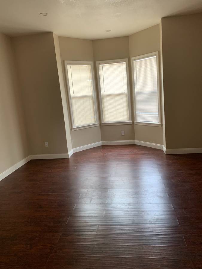 Building Photo - 1091 59th St