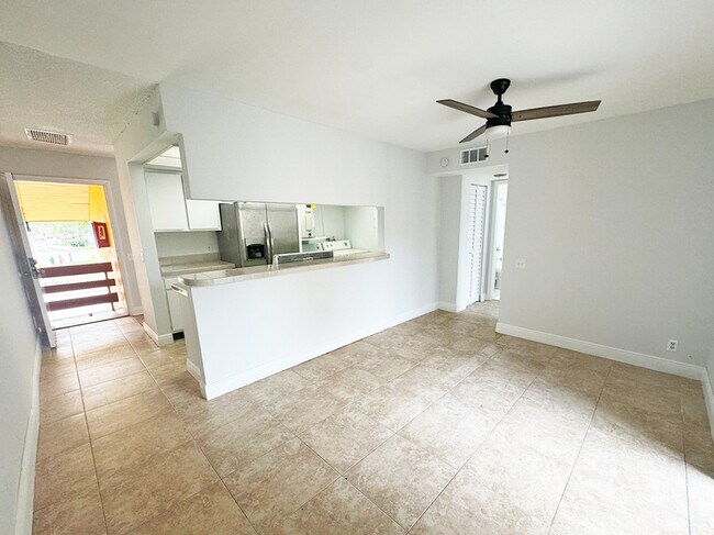 Building Photo - 4543 Treehouse Ln