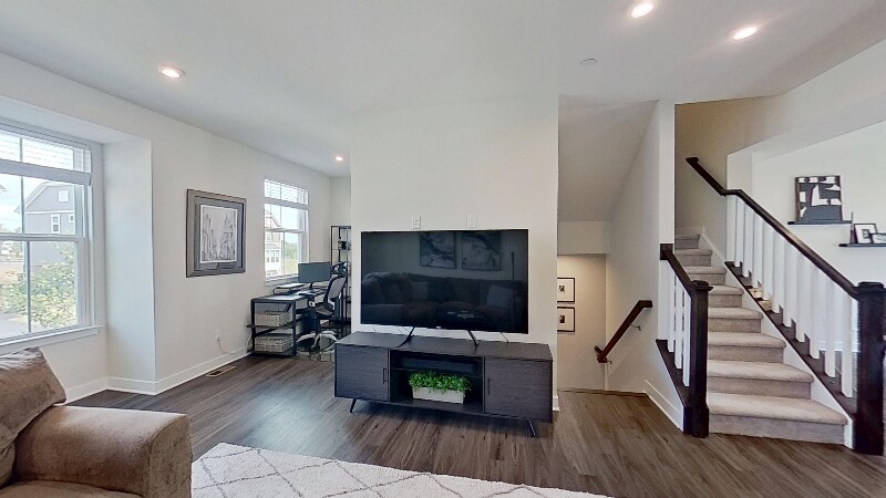Building Photo - 114 Lupine Dr
