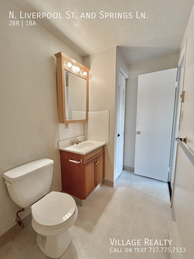 Building Photo - 220 Elizabeth Ln