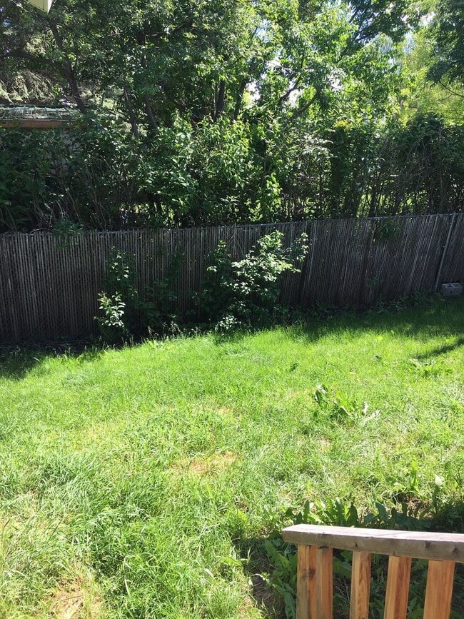 Building Photo - 4 Bedroom 2 Bathroom House - Close to MSU Campus