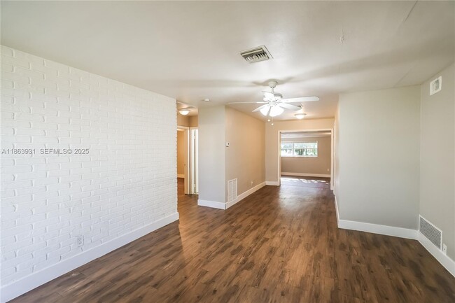 Building Photo - 5801 Royal Palm Blvd