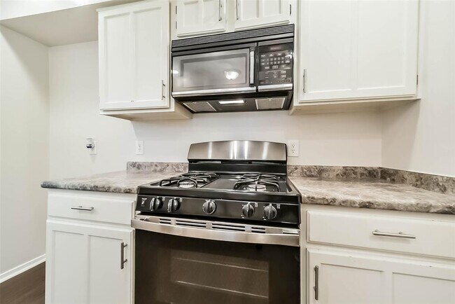 Building Photo - 7206 Gallant Glen Ln