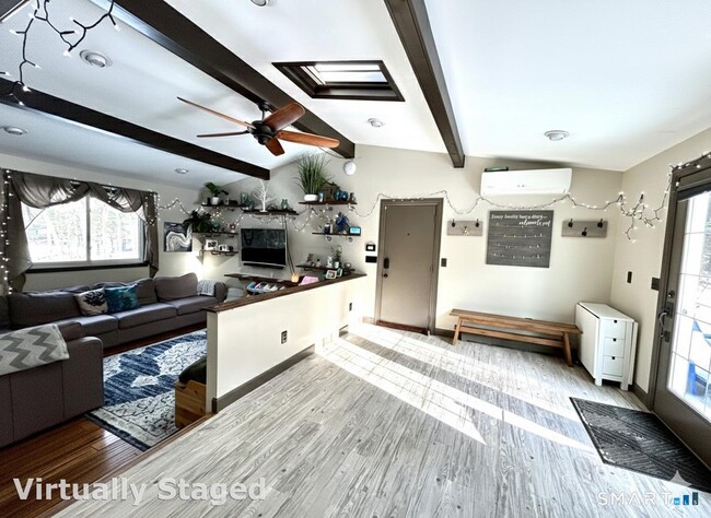 Building Photo - 24 Kellogg Rd