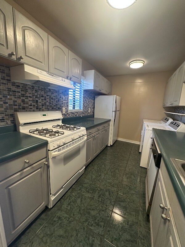 Building Photo - 11705 S Briar Patch Dr