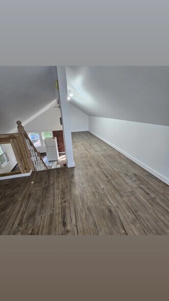 Building Photo - 494 Prim Rd