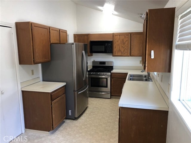 Building Photo - 3700 Beazer Rd