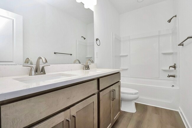 Building Photo - 7009 Westrow Ave