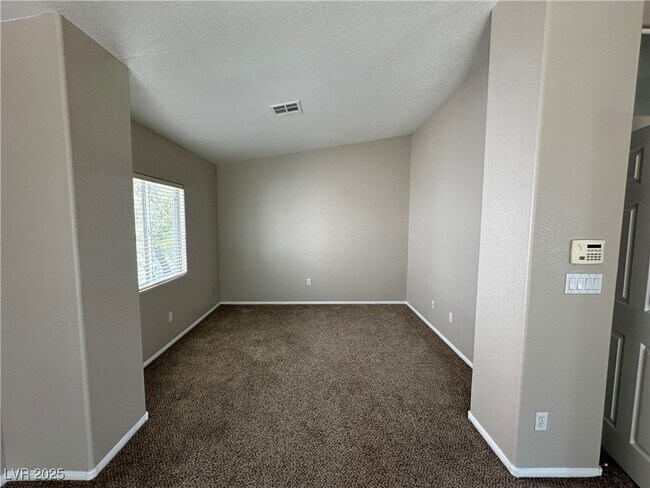 Building Photo - 11233 Playa Caribe Ave