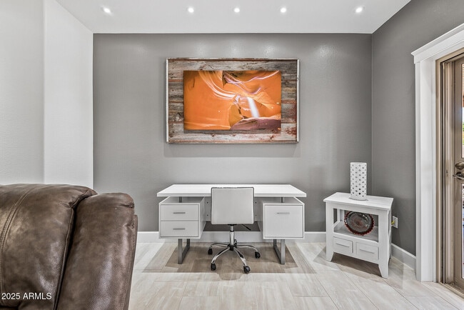 Building Photo - 16232 W Montoya Dr