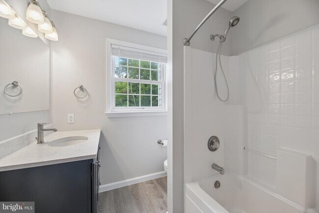 Building Photo - 713 Mimosa Cove Rd