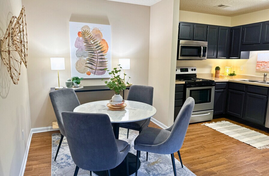 Cardinal Apartments 6400 Old Oak Ridge Rd Greensboro NC 27410 Apartment Finder