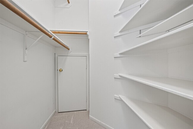 Building Photo - 4414 Ringrose Dr