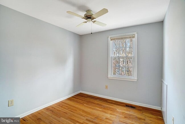 Building Photo - 5472 Truxion Ct