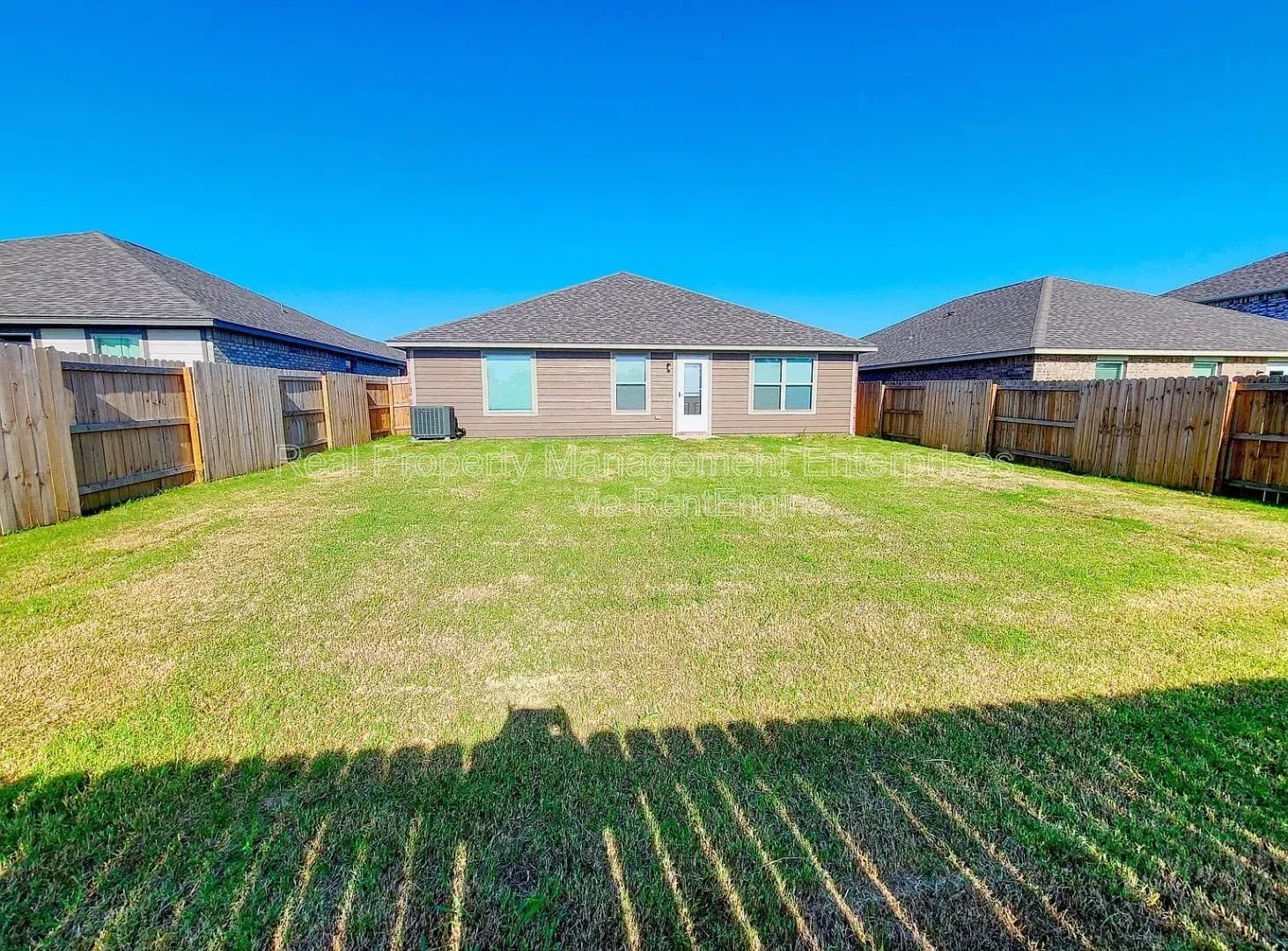 Building Photo - 1701 Crimson Lake Blvd