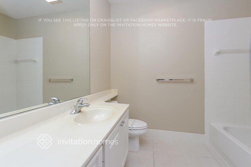Building Photo - 456 Capistrano Dr