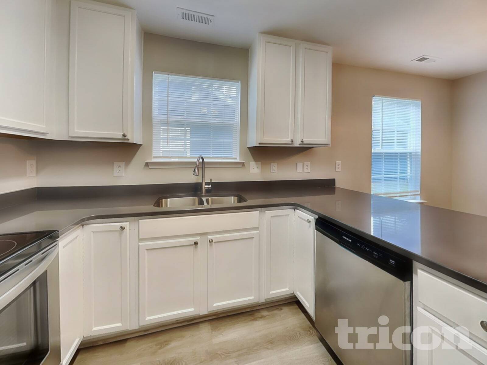 Building Photo - 5820 Bryanstone Pl