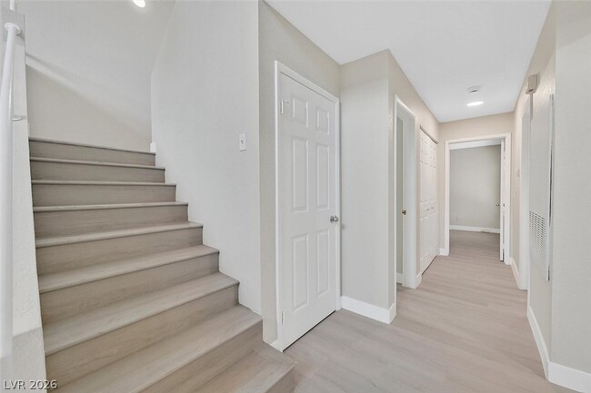 Building Photo - 6250 W Flamingo Rd