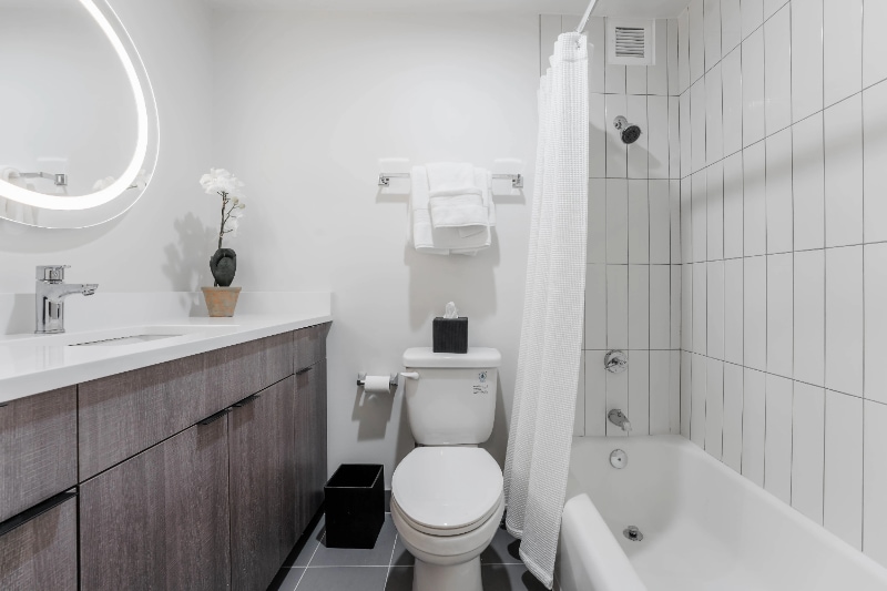 Building Photo - 31 E Chestnut St