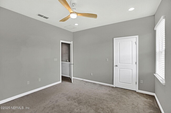 Building Photo - 469 Brandon Lks Dr
