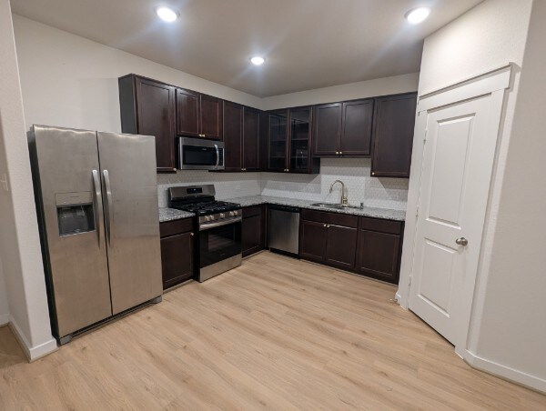 Building Photo - 4311 Maple Root Ln