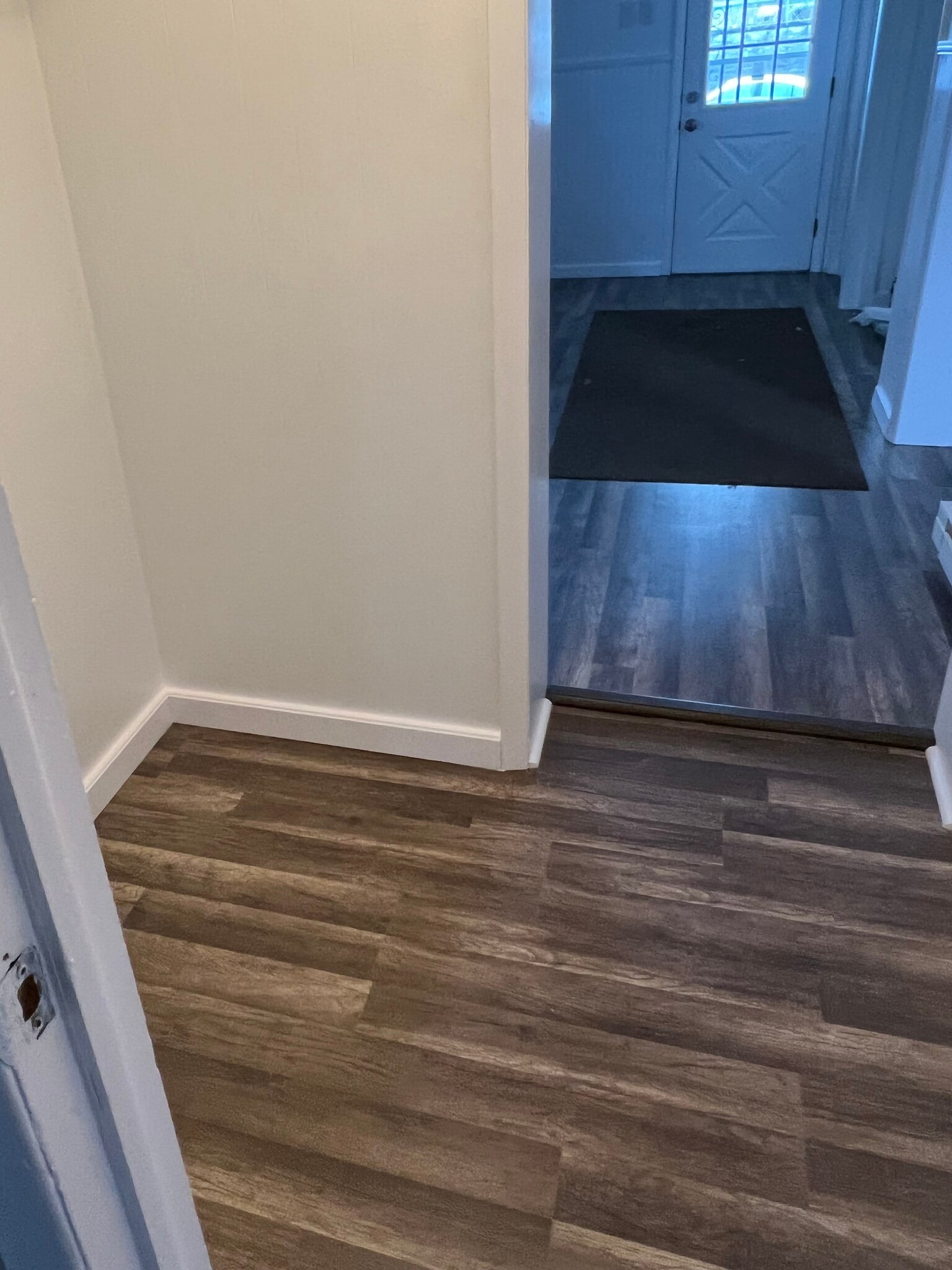 Building Photo - 130 S Apple St