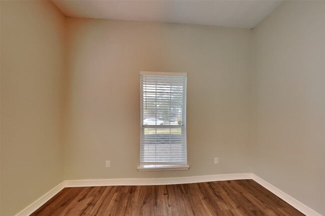 Building Photo - 6827 Kotlan Ct