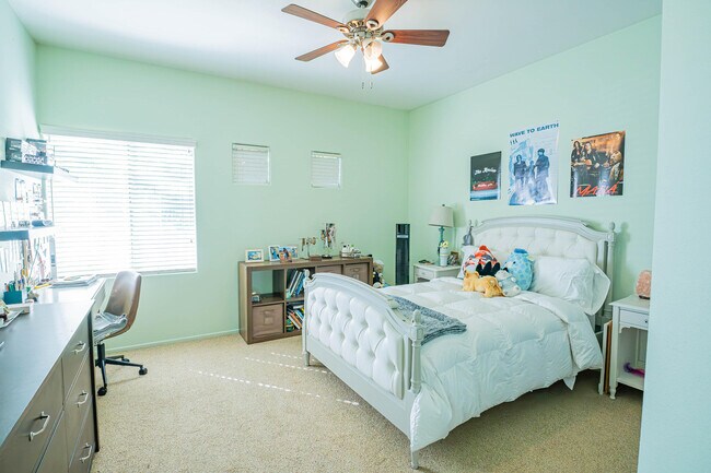 Building Photo - 79120 Canterra Dr