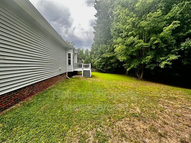 Building Photo - 190 Finley Ct