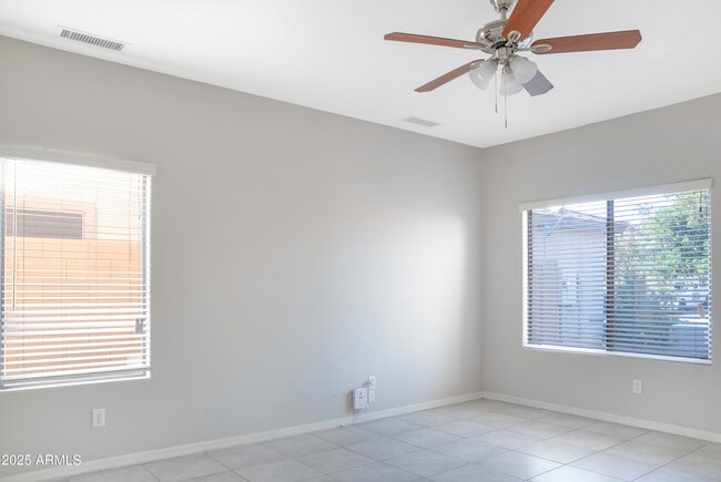 Building Photo - 42193 W Ramona St