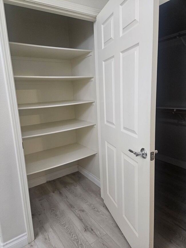 Building Photo - JESS RANCH - 3 BEDROOM